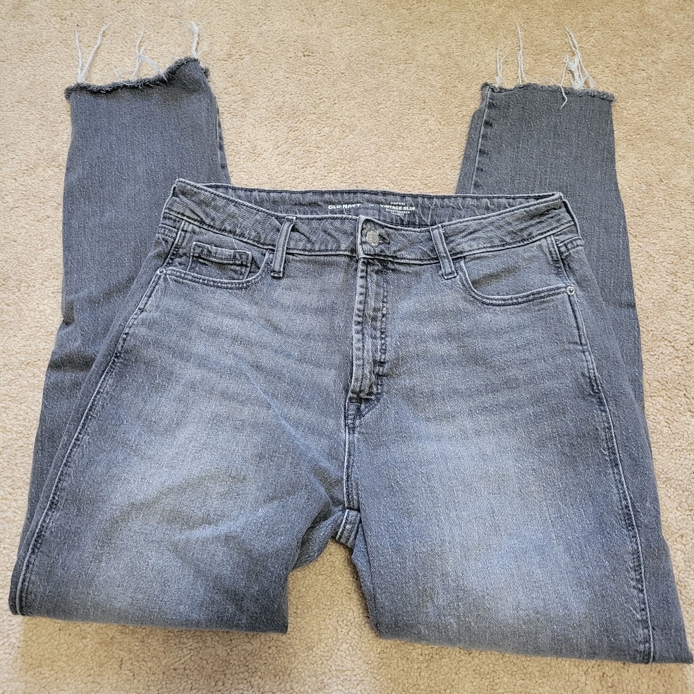 Old Navy Mid Rise Vintage Slim Size 10 Black Washed Jeans